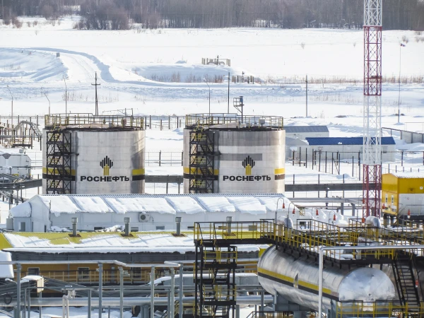 The U.S. Imposes Sanctions on Russian Oil Companies 'Rosneft' and 'Lukoil'
