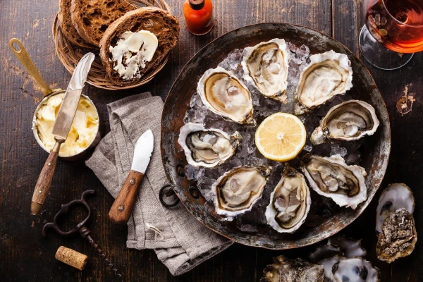 To Avoid Looking Foolish: How to Properly Eat Mussels and Oysters in a Restaurant
