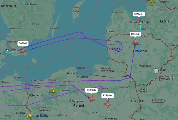 x.com/flightradar24