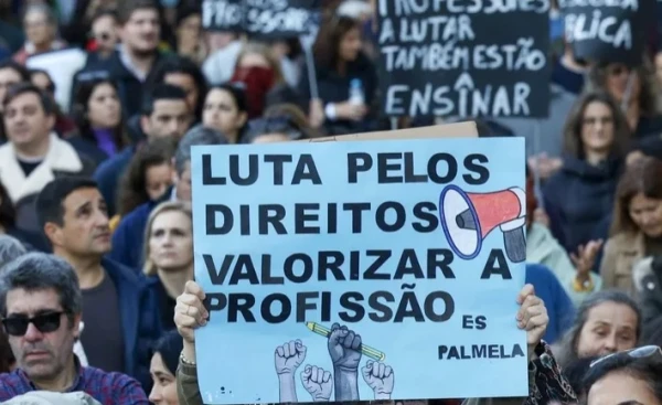 Where Our Money Is: Mass Strikes of Public Servants Paralyze Portugal