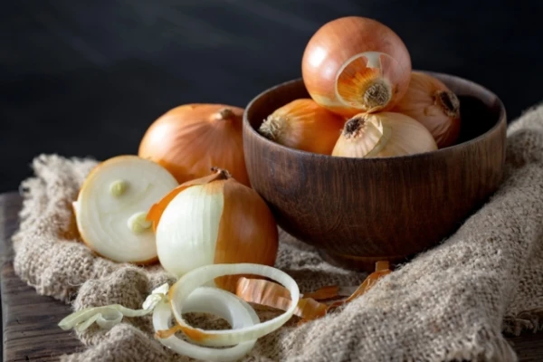 The Doctor Debunked the Myth About the Benefits of Garlic and Onions for Colds