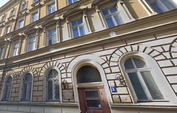 Stradiņš University to Sell Building in Old Riga for €2.55 Million