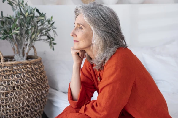 Japanese Scientists: Hair Graying May Be a Protective Reaction Against Cancer