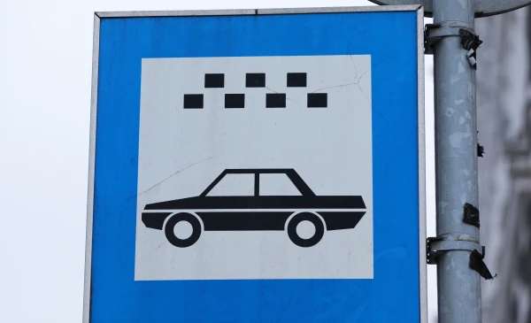 A taxi driver has been detained for transporting illegal migrants in the Kraslava region