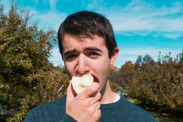 Just ate an apple. How do people in Latvia get leptospirosis?