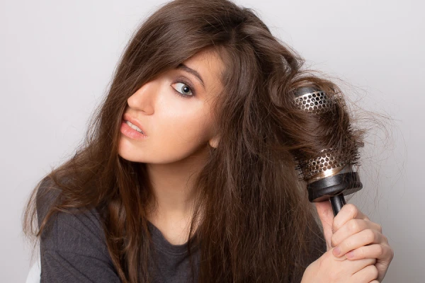 Five Mistakes That Cause Your Hairstyle to Lose Volume in 10 Minutes
