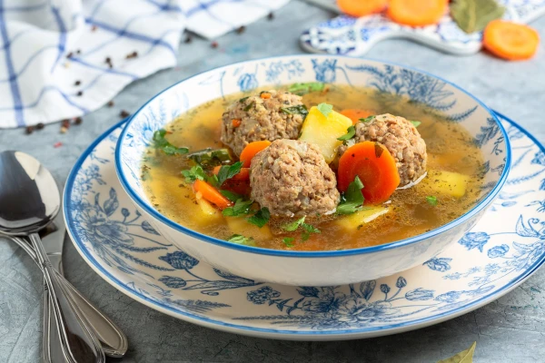 Which spice should not be added to first courses, yet even experienced hostesses use it