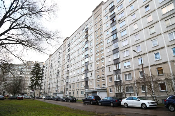 “Maybe 2700 euros?” – the head of the Riga housing management forgot the size of his salary