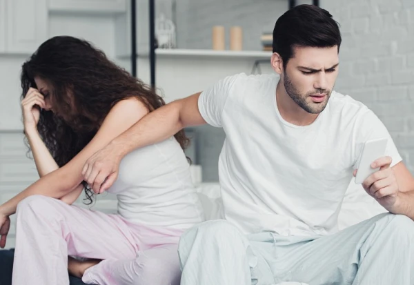 Does Your Partner Control You Through Social Media? Signs of Digital Abuse