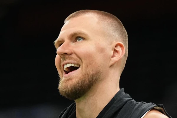 The Hawks with Porziņģis Defeated the Nets