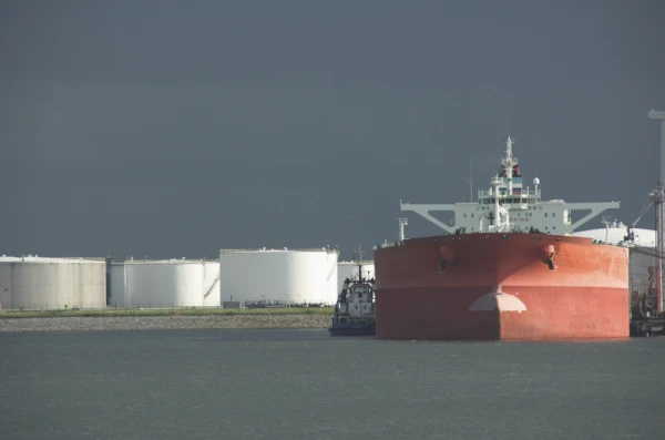 The second oil tanker from Russia did not reach India. How many did?