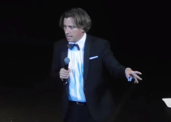 Galkin sings not only in Latvian - he sang in Ukrainian at a private party with Loboda