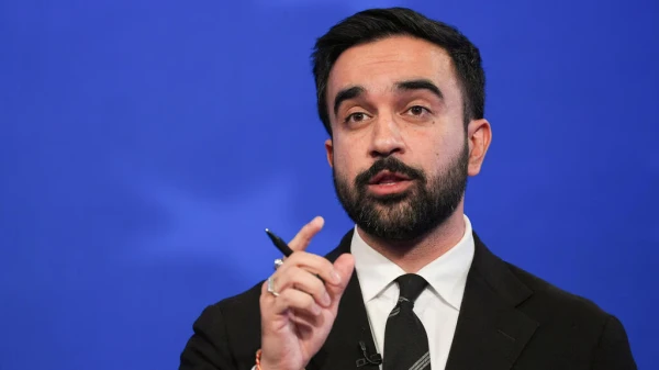 Он если и антисемит, то только по чуть-чуть.