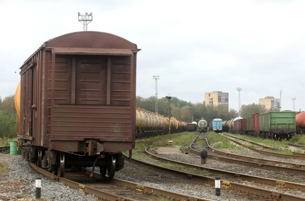 Latvia Cannot Retrieve Dozens of Railcars Stuck in Ukraine. Selling Them Also Proves Impossible