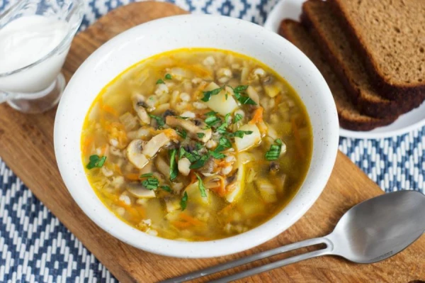 In Tallinn, a bank has started distributing free soup