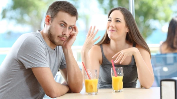 Zoomers Go on Dates for Food - Survey