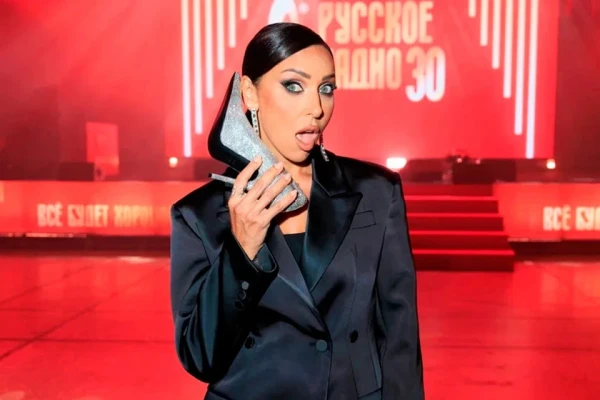 Артистка всегда умеет удивлять.