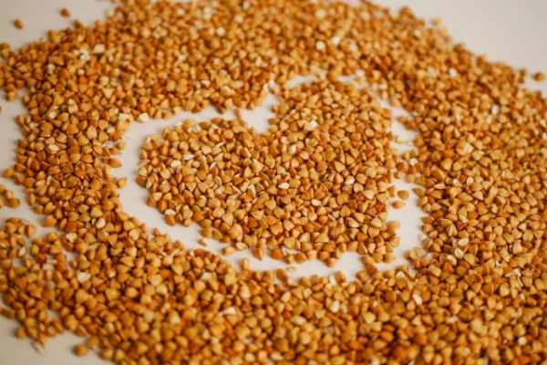 The Benefits of Buckwheat for the Skin: How the Grain Helps to Slow Down Aging