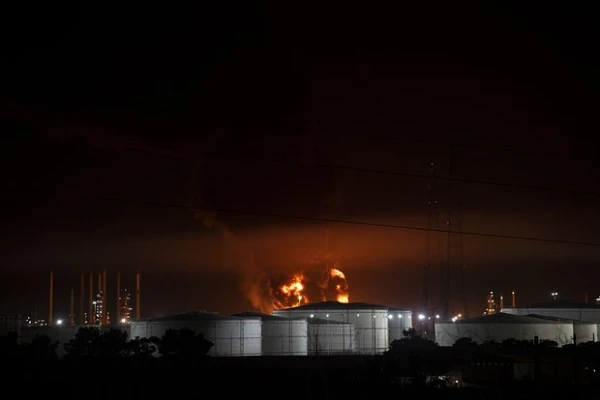 Powerful Explosions Occurred in Iran