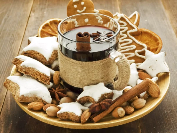 Enhance the Flavor of Wine and Create the Perfect Pairing: What to Serve with Mulled Wine