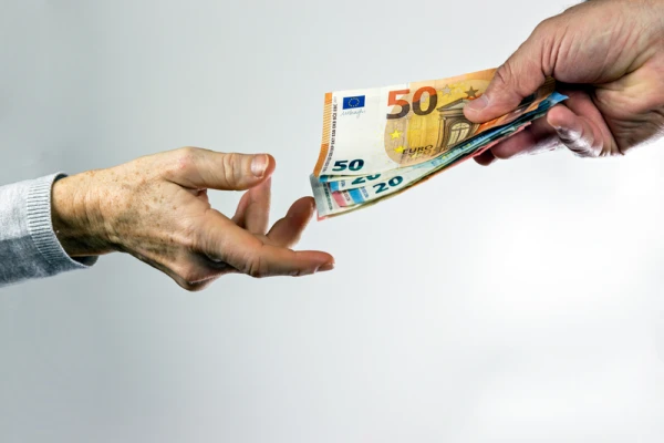 In Latvia, a bribe of 100,000 euros was prepared for an Interior Ministry official — the case has been referred to the prosecutor's office