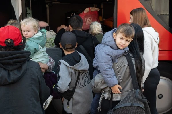 “They drive expensive cars”: Ireland cuts aid for Ukrainian refugees