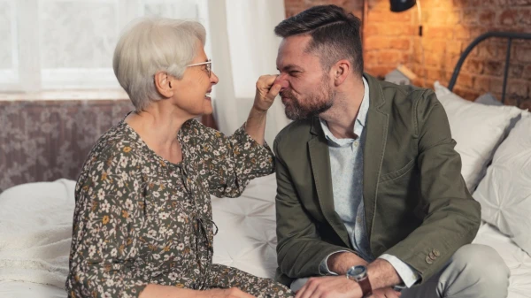 “Mommy’s Pie”: 5 Signs of Men Who Are Stuck in Childhood