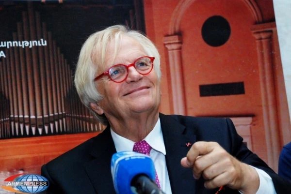 Famous German Conductor Awarded Order of Friendship in the Kremlin