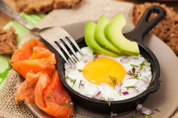 Eggs, Oatmeal, or Yogurt: What’s Healthier to Eat for Breakfast?