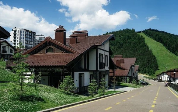 Карпатские красоты манят силовиков Незалежной.