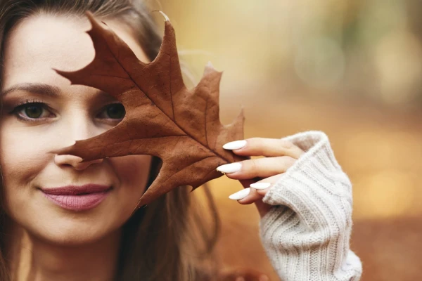 How to Protect Your Skin in Autumn: Simple Steps Against Dryness and Irritation