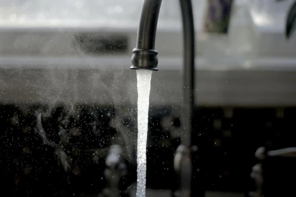 Why Sometimes Tap Water Can Be Electrified?