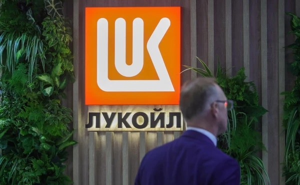 Lukoil Declares Force Majeure at One of the Largest Oil Fields in the World