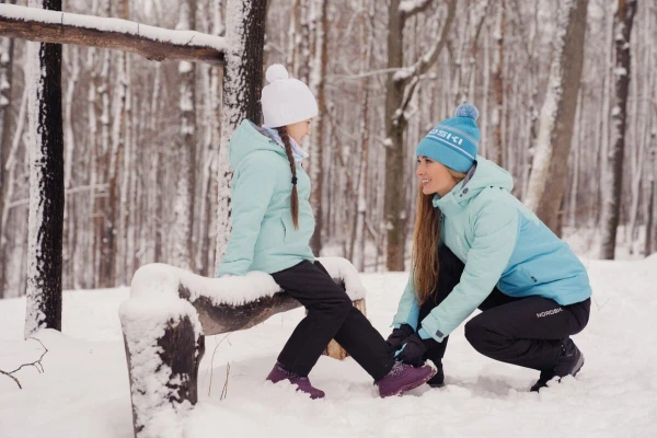 Keeping Warm Wisely: How to Choose Thermal Underwear for Winter