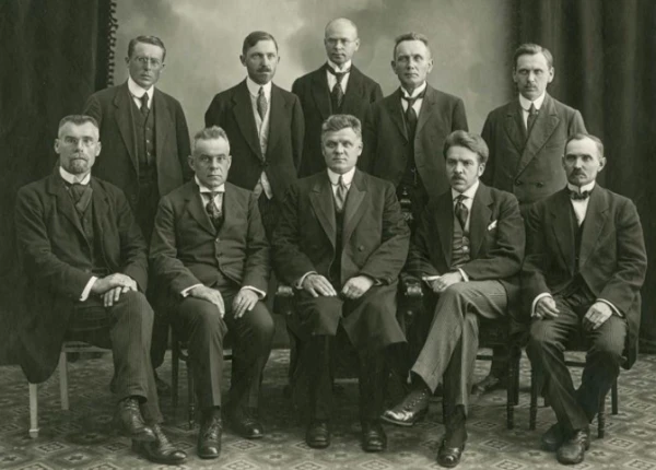 Латвийское правительство в 1919 году.