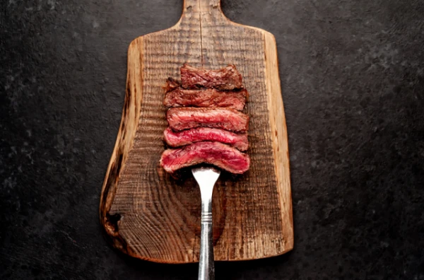 Why is it okay to eat beef 'rare', but not chicken?