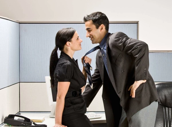 Love Under Control: Is It Worth Starting a Romance at Work