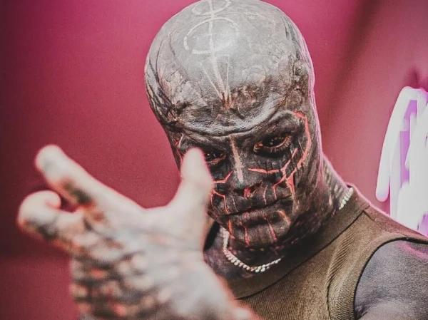 instagram.com/the_black_alien_project