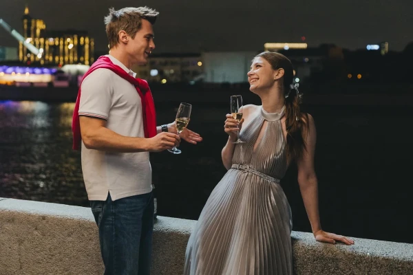 A Weak Echo of Moscow: Riga Does Not Believe the Tears of Russian Emigrants