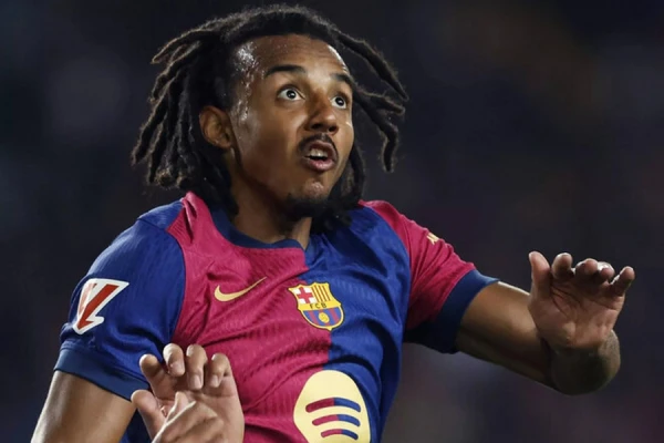 The leader of the French national team secretly married a Ukrainian model