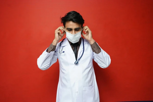 In England, Doctors Announce Five-Day Strike