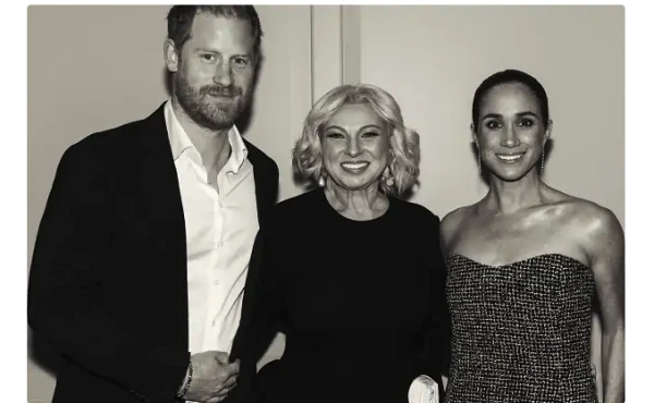 Фото: @angelapearlastrology