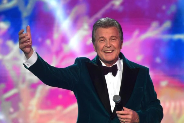 Lev Leshchenko Felt Like Anastasia Volochkova