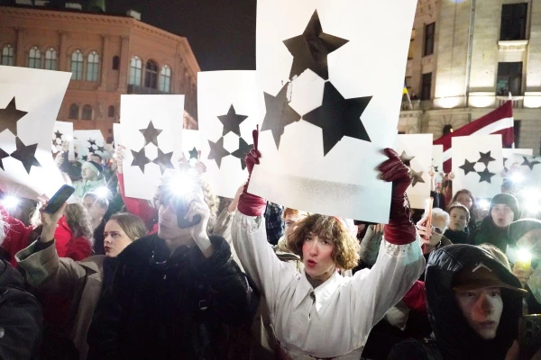 Can Ukrainians in Latvia Participate in Protests on 'Local Issues' - Opinion