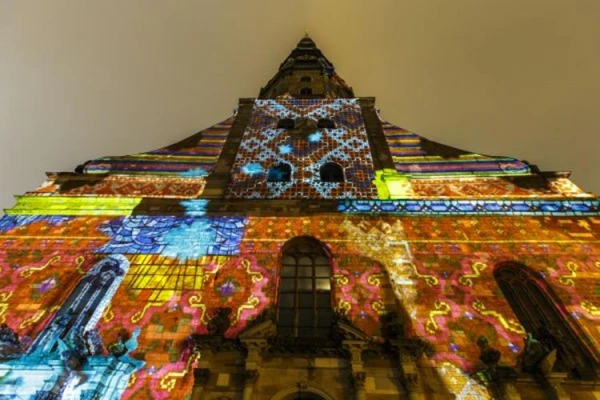 The Staro Rīga Festival Begins: 40 Installations and 6 Routes Await You Every Evening