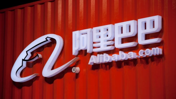 Компания из КНР отрицает все обвинения.