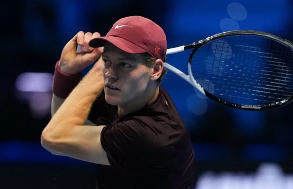 Jannik Sinner Becomes First Finalist of the ATP Finals 2025 with Record Performance