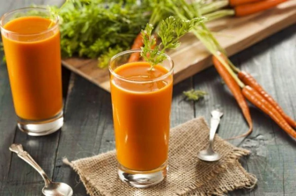 Carotenoid Jaundice: Expert Explains the Dangers of Carrot Juice