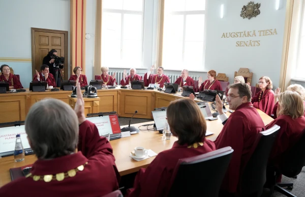 The Supreme Court is puzzled by the government's attitude towards its request