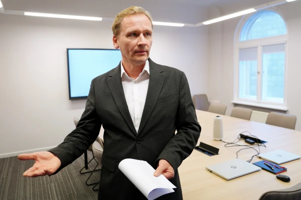 Янис Сикснис.